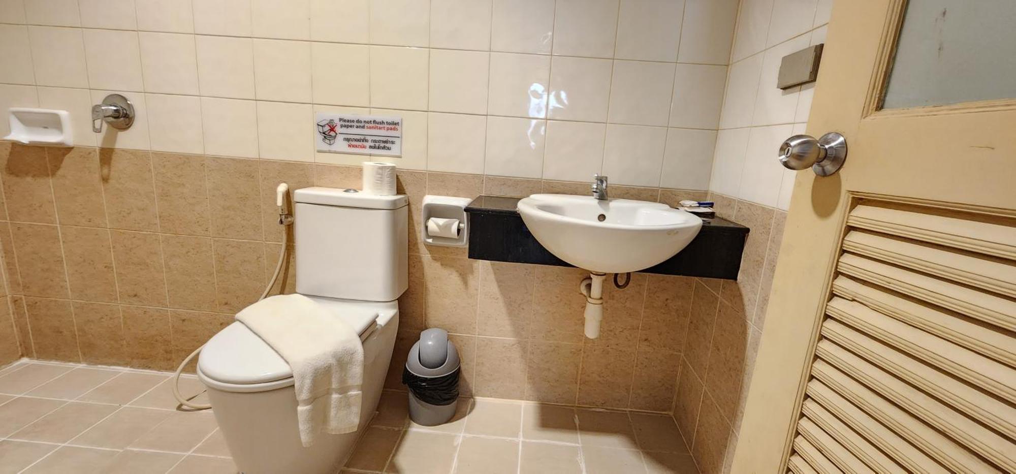 فندق Eden Park Patong المظهر الخارجي الصورة