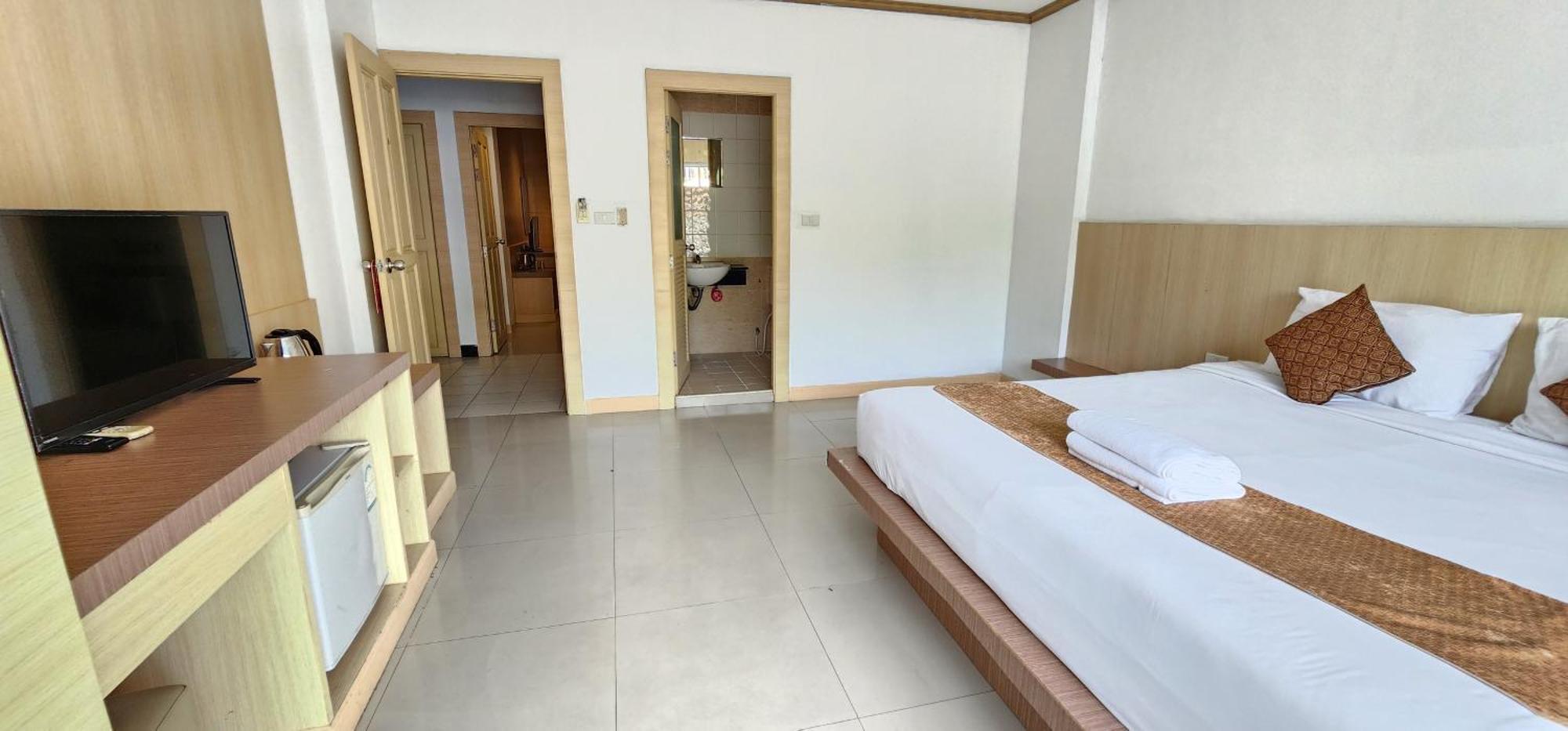 فندق Eden Park Patong المظهر الخارجي الصورة