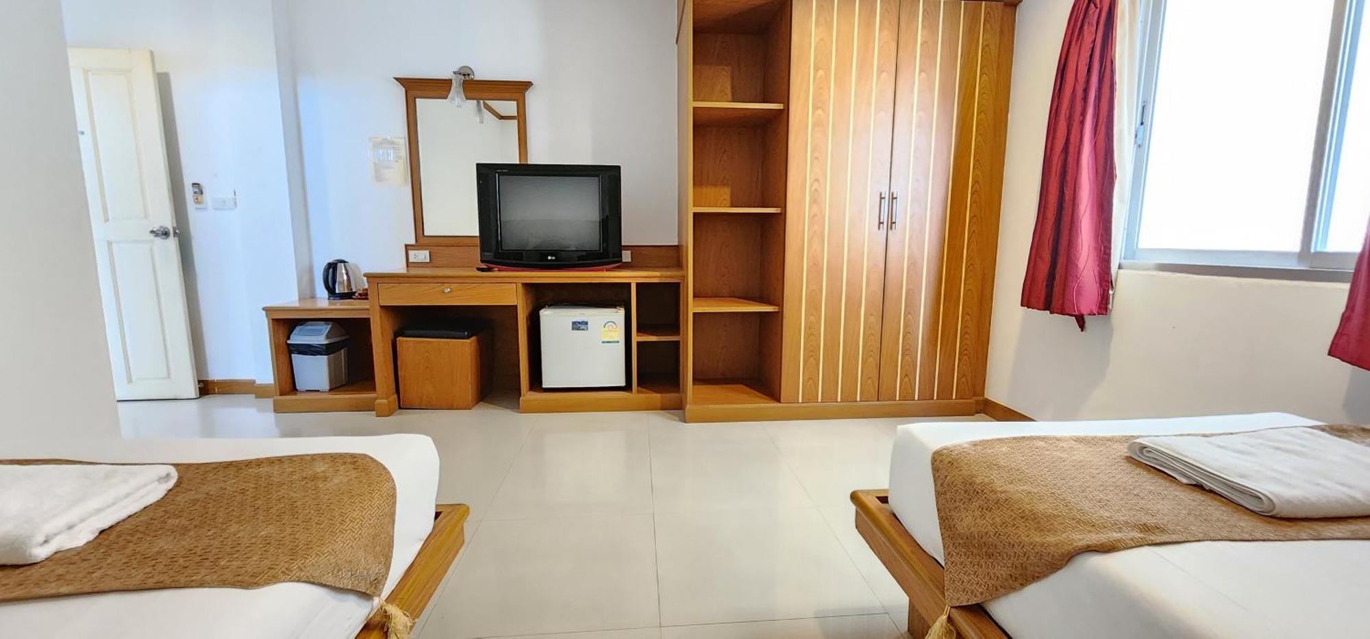فندق Eden Park Patong المظهر الخارجي الصورة