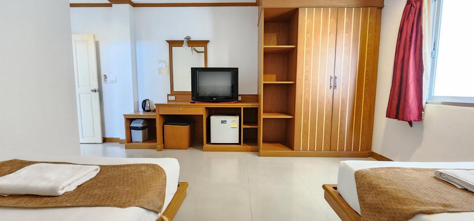 فندق Eden Park Patong المظهر الخارجي الصورة